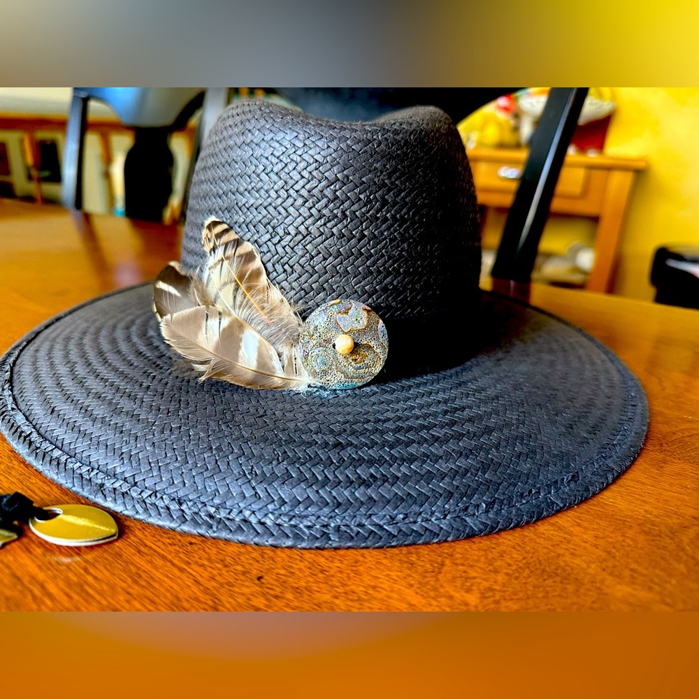Lovely Bird Malibu hat, size medium